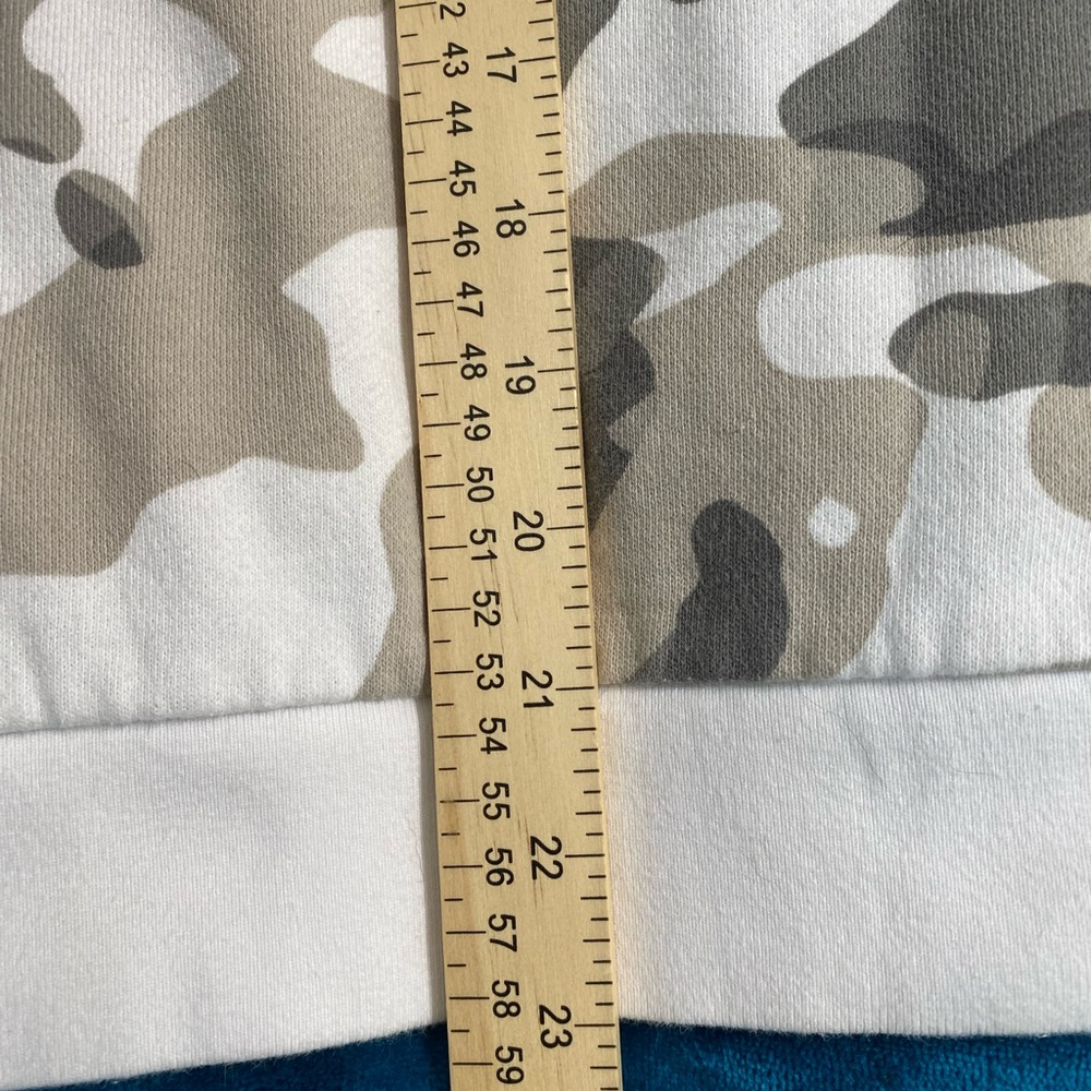 Adidas Originals Youth XL (18-20) Graphic Camo Hoodie - Picture 12 of 15